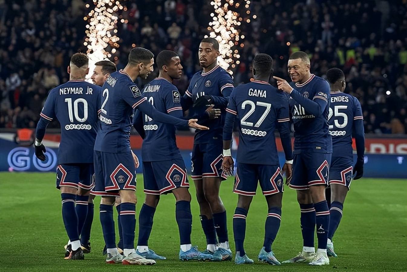 赛前印第安纳步行者调整名单以备法国杯；单刀错失环节打磨；态度坚定；团队化学反应显著的简单介绍