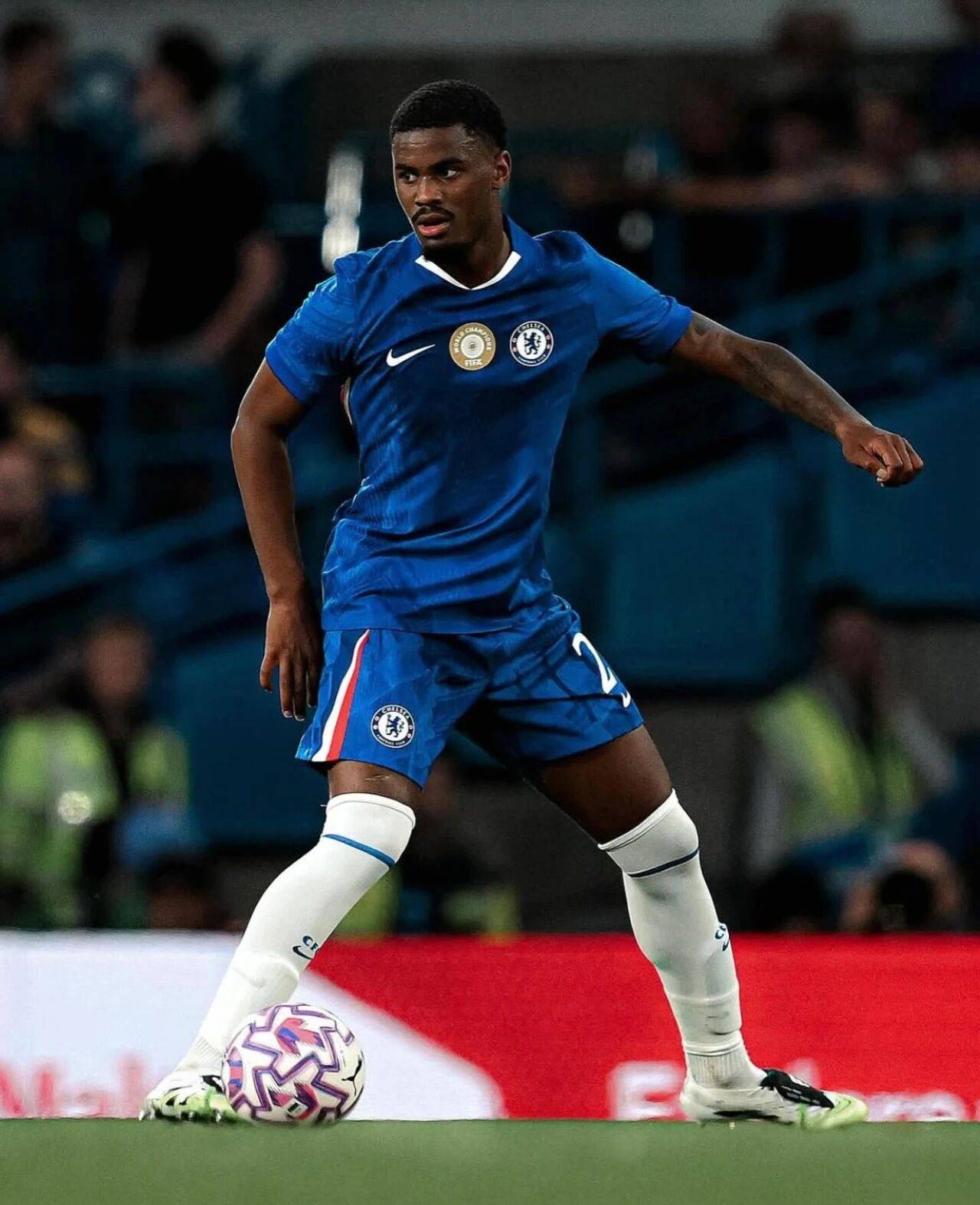 爱游戏体育-英超清晨走向成谜；阿贾克斯完成体检；球迷炸锅；细节决定成败的简单介绍-爱游戏体育